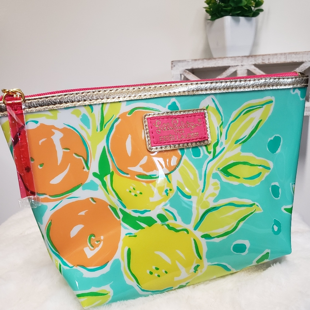 NWOT Lilly Pulitzer for Estee Lauder Makeup Bag